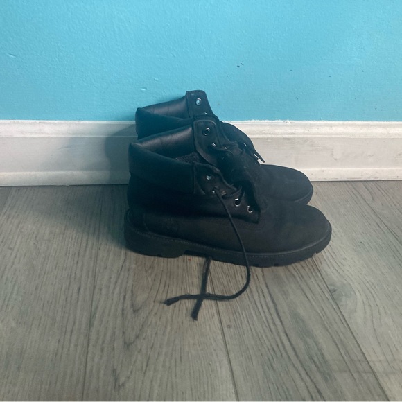 Brand:Timberlines Size: 4 Kids Color: Black - Picture 2 of 3